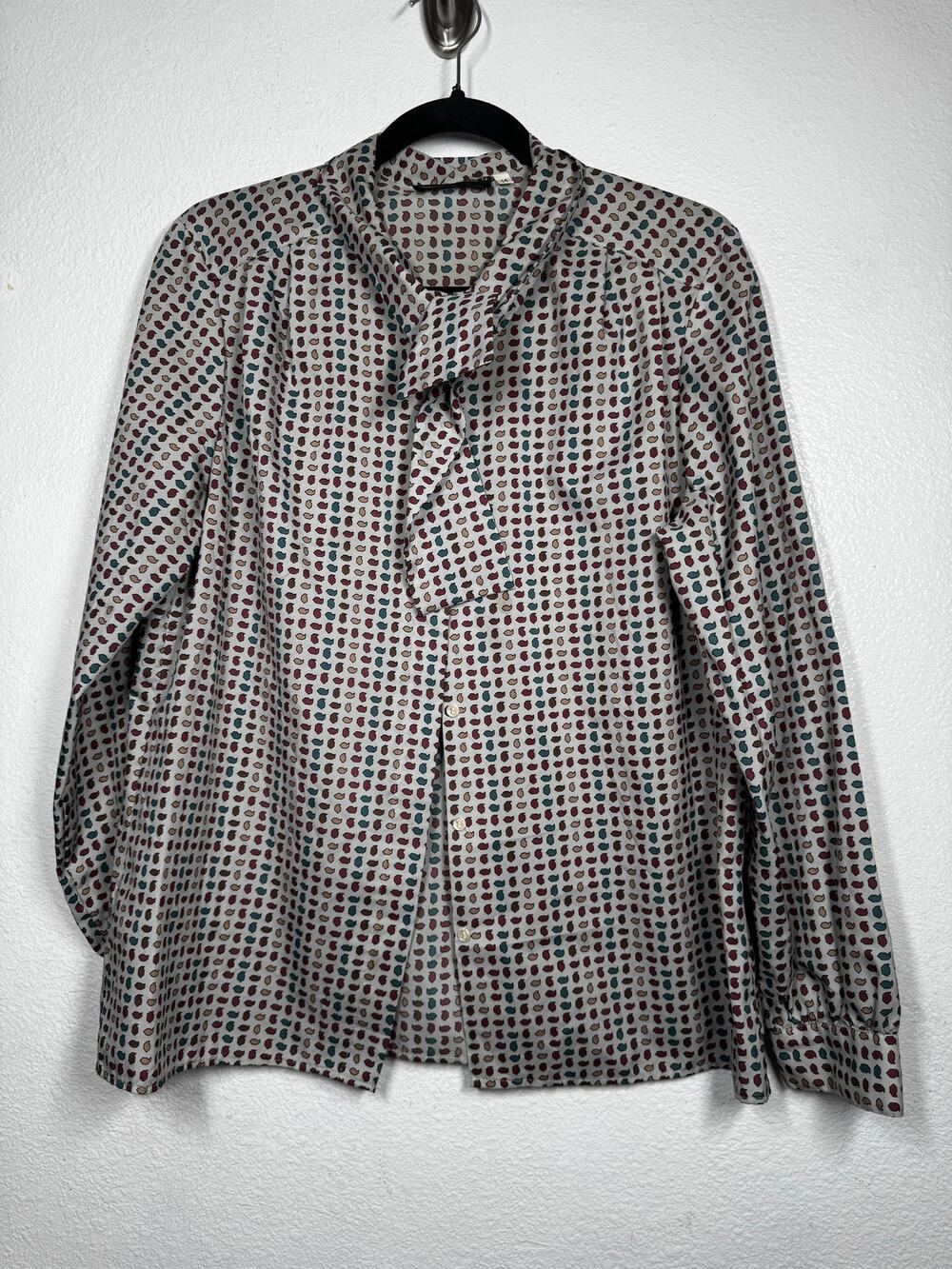 Vintage Haberdashery By Personal Top Gray Geometric Red Blue Sz 14 Bow Tie